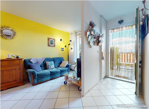Rumilly - T2 bis de 47 m² en rez-de-jardin avec garage, au calme et proche des commodités