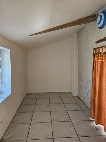 Maison d'habitation de plain-pied - Sur la commune de Liez