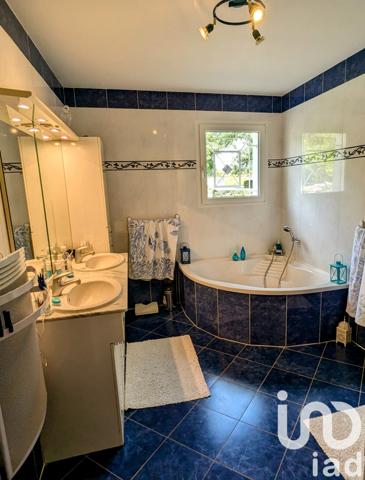 Maison à vendre 8 pièces 267 m² Montpon-Ménestérol