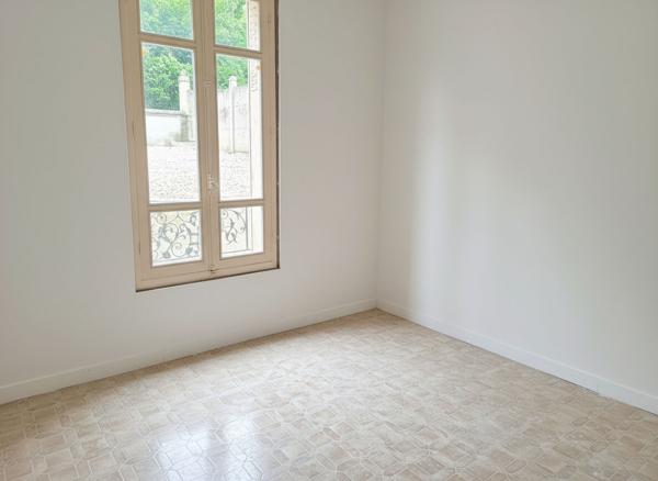 Maison Chaville 7 pièces 150 m2 4 chambres 460 m² terrain face foret