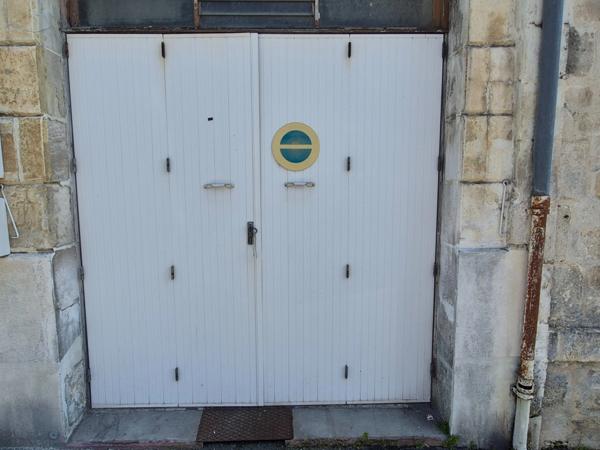 Garage + cave Rochefort centre – 33 m²