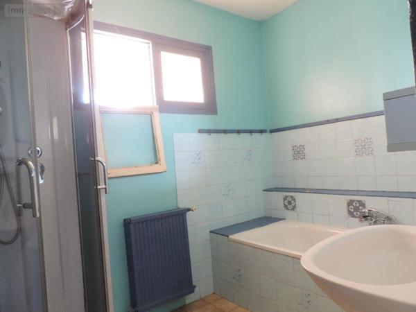 Maison à vendre à Belle-Isle-en-Terre dans les Côtes-d'Armor (22810), ref : 22069-1840