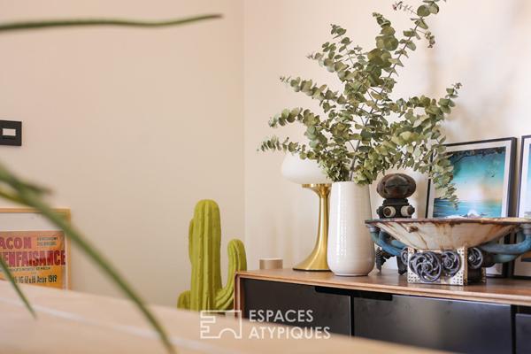 La contemporaine aux lignes épurées