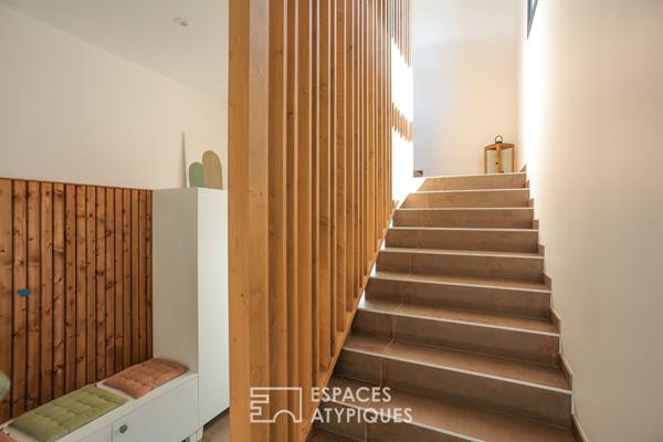 La contemporaine aux lignes épurées