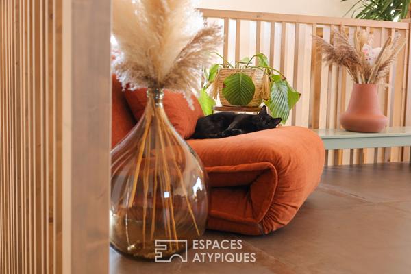 La contemporaine aux lignes épurées