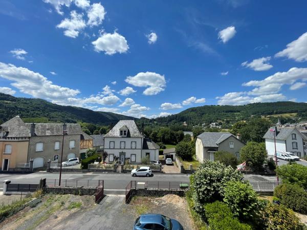 APPARTEMENT DE TYPE T2 A CONDAT Condat (15190)