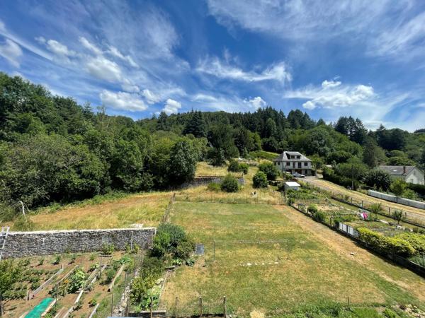 APPARTEMENT DE TYPE T2 A CONDAT Condat (15190)