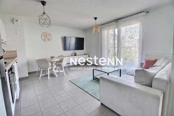 NESTEN VENISSIEUX - PORTES DE LYON - SECTEUR CENTRE VILLE - T2 - 40M²- RESIDENCE SECURISEE - RECENT - GARAGE - PROCHE TRAMWAY - BUS - GARE - A6 - A7 - ROCADE EST