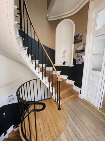 Maison à BOULOGNE-SUR-MER, 62200 - 12 pièces 430m²