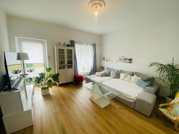 Maison familiale mitoyenne 165 m², 5 chambres, Proche Cahors Arcambal