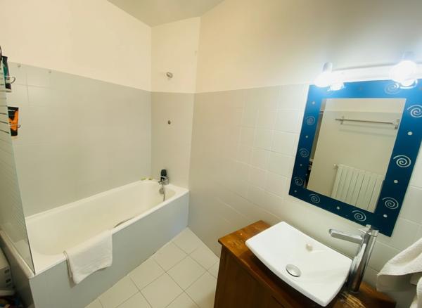 Maison familiale mitoyenne 165 m², 5 chambres, Proche Cahors Arcambal