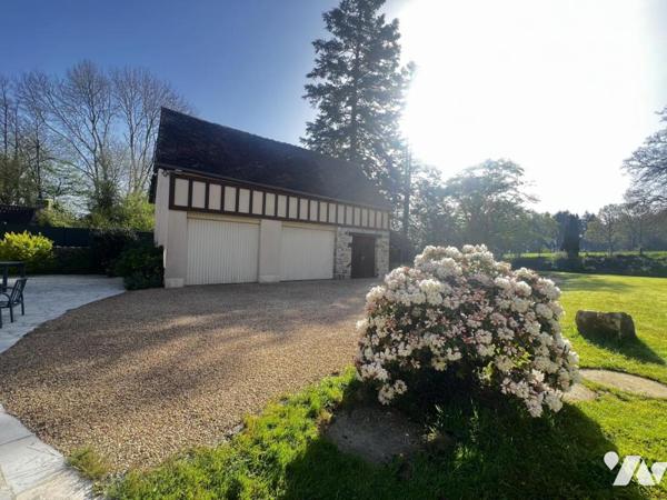 A 5 min de BAGNOLES DE L'ORNE et LA FERTE MACE, maison 4 ch, garages, terrain