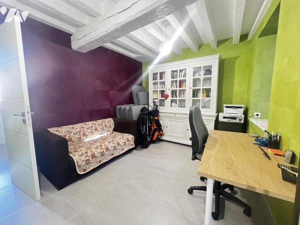 A 5 min de BAGNOLES DE L'ORNE et LA FERTE MACE, maison 4 ch, garages, terrain