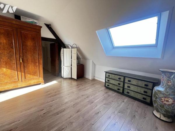 A 5 min de BAGNOLES DE L'ORNE et LA FERTE MACE, maison 4 ch, garages, terrain