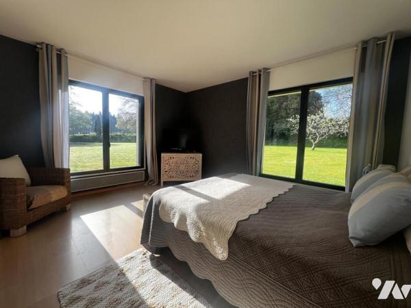 A 5 min de BAGNOLES DE L'ORNE et LA FERTE MACE, maison 4 ch, garages, terrain