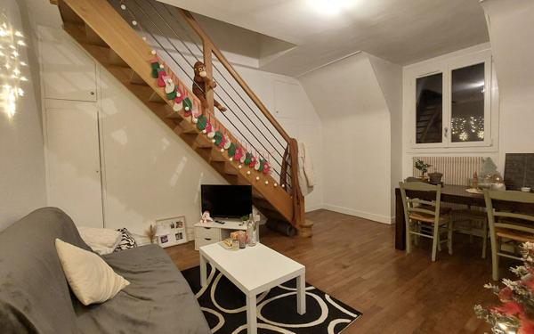 Immeuble à vendre    5 pièces • 154,70 m2 Évreux