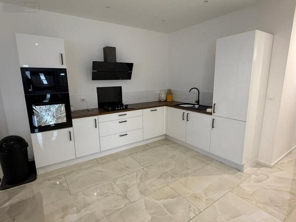 Maison à vendre à Bonchamp-lès-Laval en Mayenne (53960), ref : 53005-2146