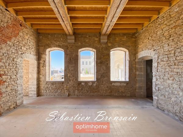 Le meilleur des deux mondes : une maison dans une résidence !