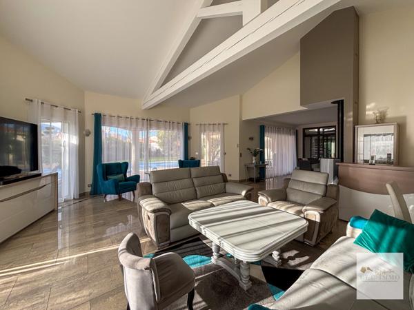 Superbe Villa de 251m² avec vue sur La Chaine Des Alberes