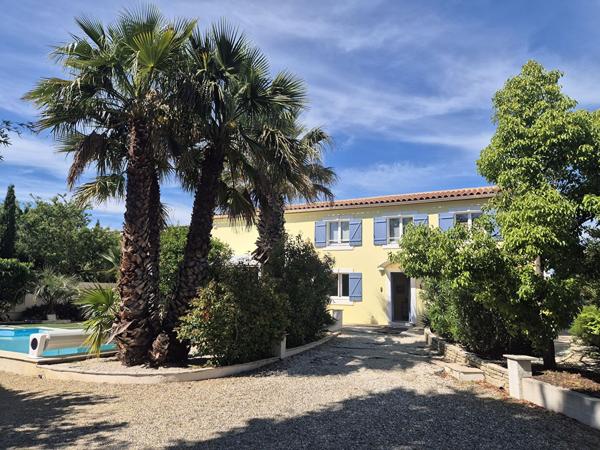 Maison Balaruc Les Bains 5 pièce(s) 193 m2+ T2 indépendant