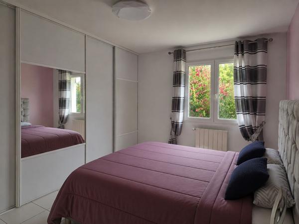 Maison Balaruc Les Bains 5 pièce(s) 193 m2+ T2 indépendant