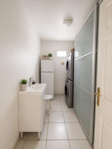 Maison Balaruc Les Bains 5 pièce(s) 193 m2+ T2 indépendant