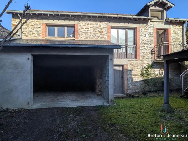 Maison 53000 10 pièce(s) 255 m2