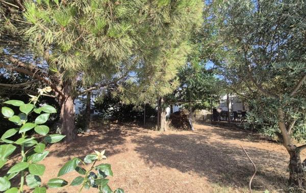 Vente Villa Jardin - garage - piscine hors sol à rafraîchir Saint-nazaire-d'aude