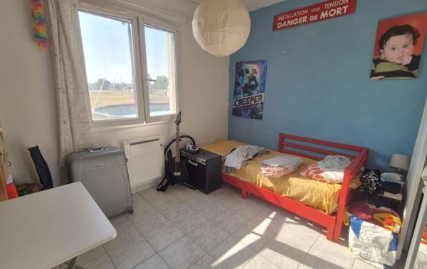 Vente Villa Jardin - garage - piscine hors sol à rafraîchir Saint-nazaire-d'aude