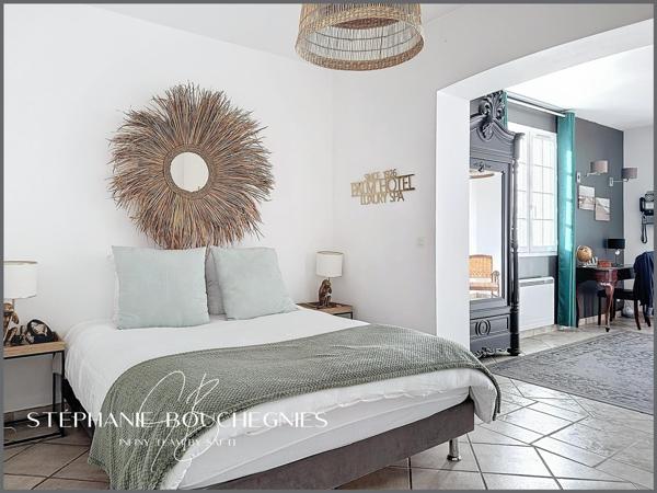 Maison T6  avec Piscine - 169m2 - Breuillet (17920)