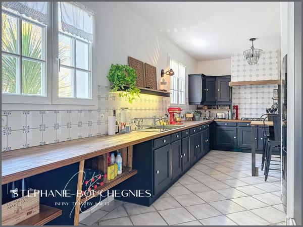 Maison T6  avec Piscine - 169m2 - Breuillet (17920)