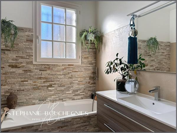 Maison T6  avec Piscine - 169m2 - Breuillet (17920)