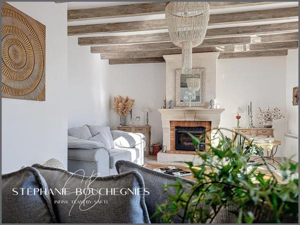 Maison T6  avec Piscine - 169m2 - Breuillet (17920)