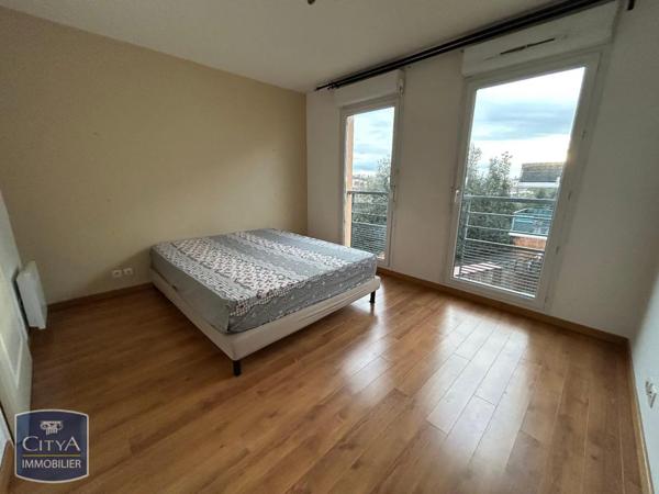 Appartement à louer 4 pièces 73.74m²