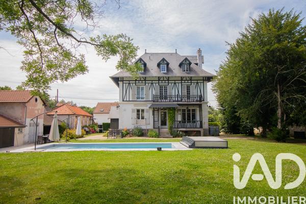 Maison à vendre 9 pièces 254 m² Crouy-sur-Ourcq