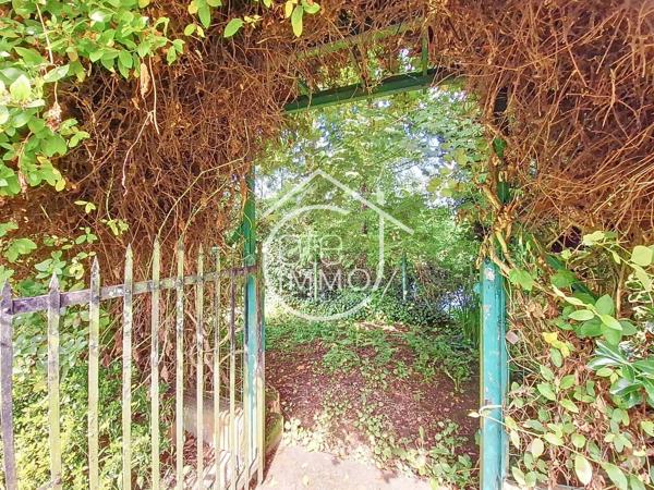 Pineuilh: maison en pierre de 137m² avec grange en bord de Dordogne