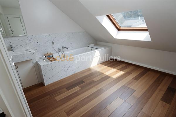 Location Appartement90 m² - 4 Pièces - DIVONNE LES BAINS (1220)