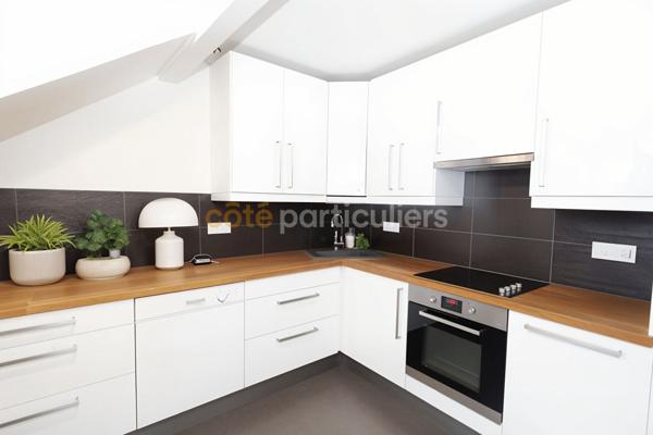 Location Appartement90 m² - 4 Pièces - DIVONNE LES BAINS (1220)