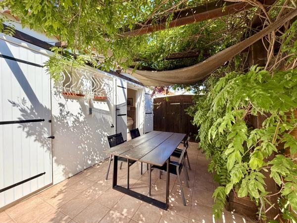 Appartement T2/3 – Véranda – Terrasse - Place de parking - 83700 Saint-Raphaël - Réf 86904422