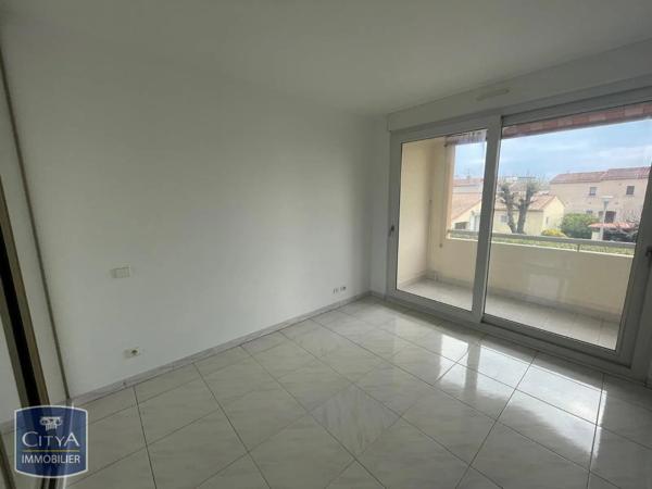 Appartement à louer 2 pièces 43m² Fréjus (83600)