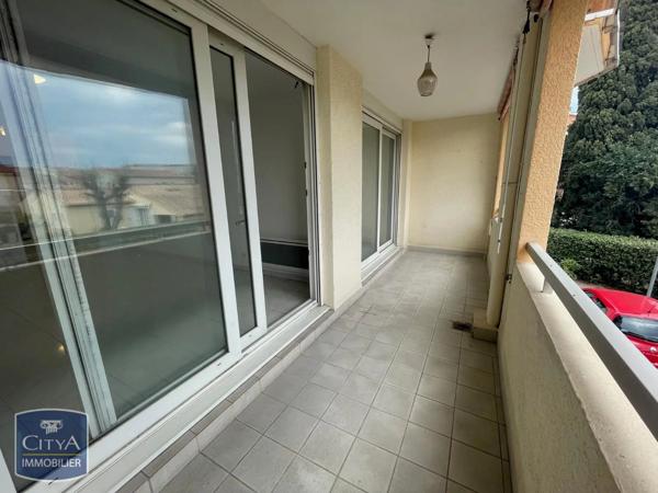 Appartement à louer 2 pièces 43m² Fréjus (83600)
