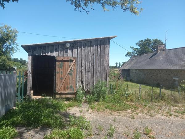 Fermette à rénover sur près de 2 hectares – Idéal projet de vie à la campagne (MONTAUDIN -53)