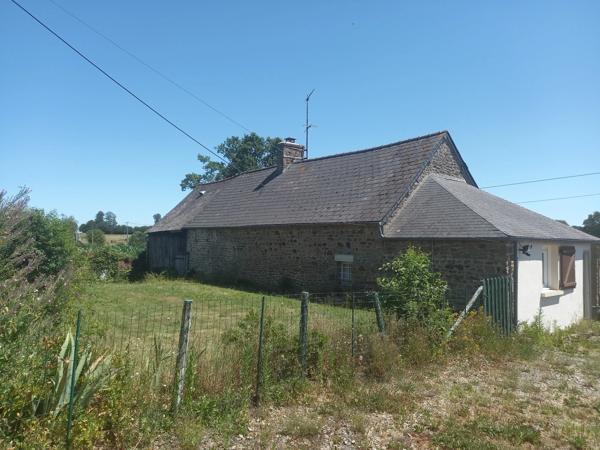Fermette à rénover sur près de 2 hectares – Idéal projet de vie à la campagne (MONTAUDIN -53)