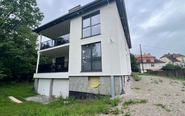 Immeuble à vendre    8 pièces •  Phalsbourg