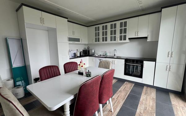 Immeuble à vendre    8 pièces •  Phalsbourg