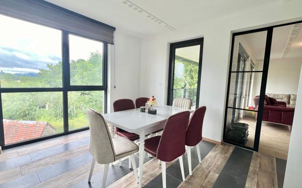 Immeuble à vendre    8 pièces •  Phalsbourg