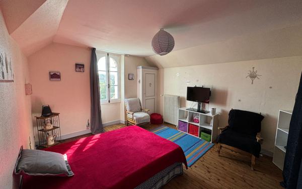 Maison à vendre    7 pièces •  Nogent-le-Rotrou