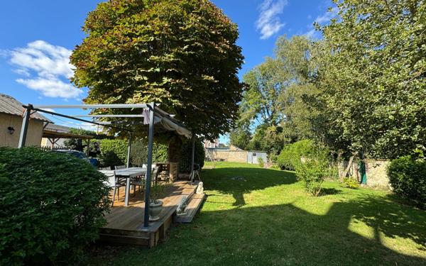 Maison à vendre    7 pièces •  Nogent-le-Rotrou