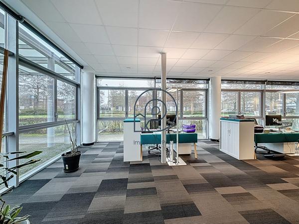 Villeneuve-d'Ascq – Haute Borne | Bureaux RDC 274 m² + 14 parkings | ERE Park II | À vendre
