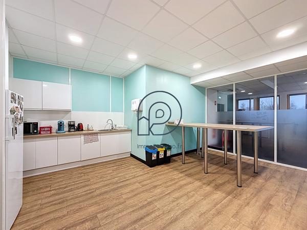 Villeneuve-d'Ascq – Haute Borne | Bureaux RDC 274 m² + 14 parkings | ERE Park II | À vendre